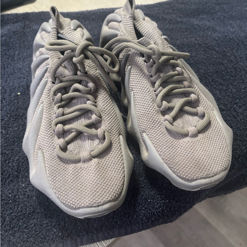 Grey Yeezy Stone 450